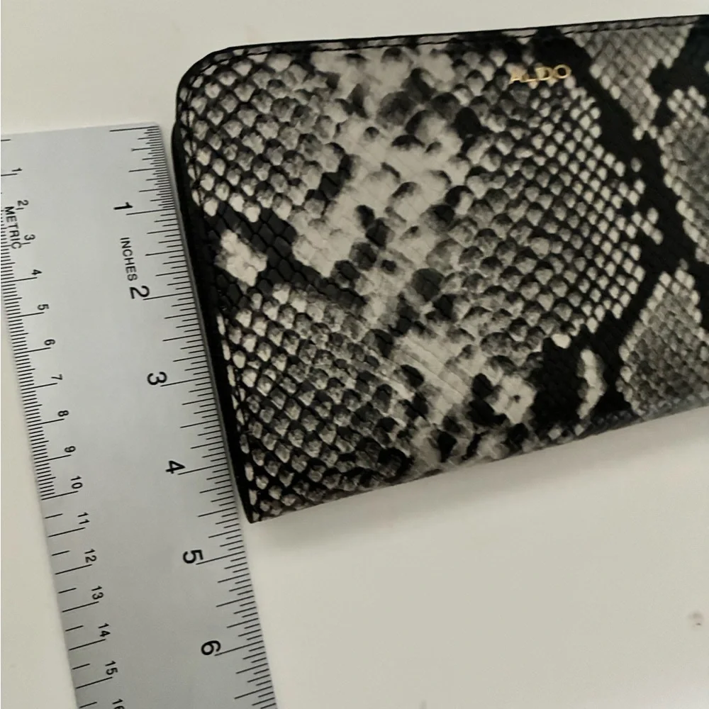 ALDO Black & Gray Snake-Print Zip-Around Wallet - Picture 4 of 8